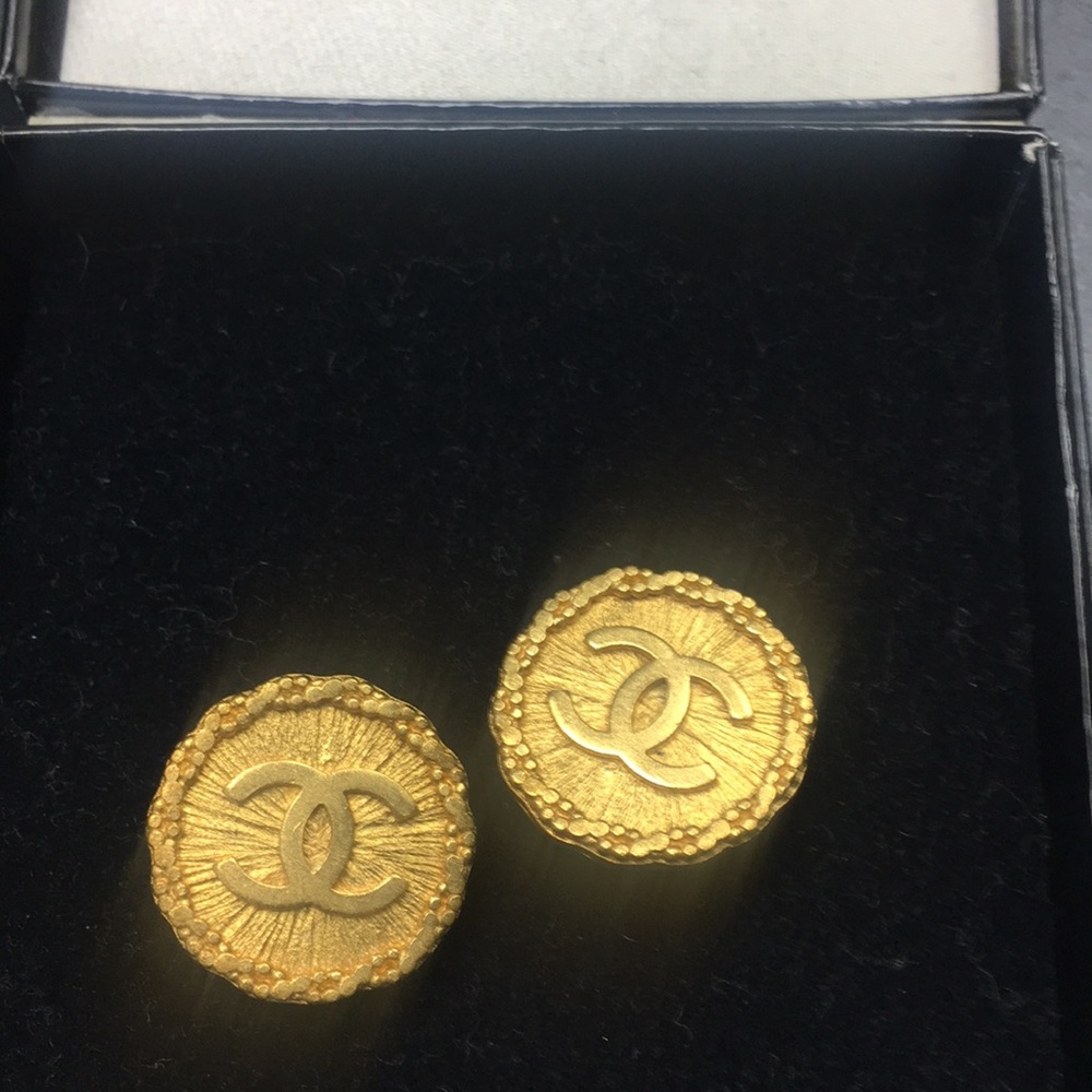 Chanel Earring